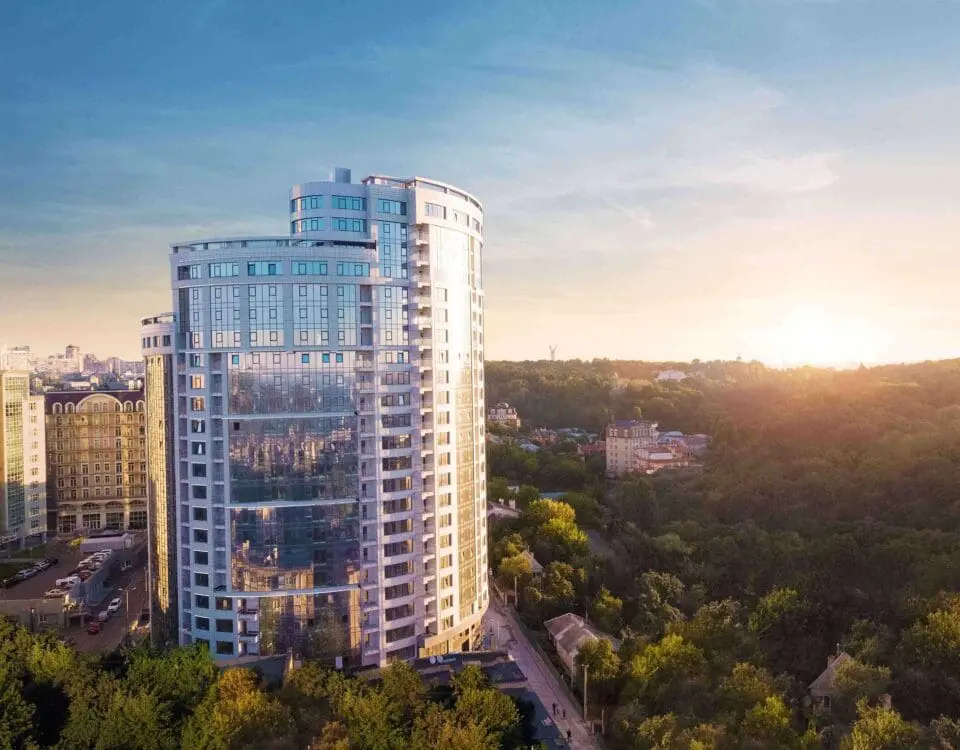 Фото многоэтажного жилого дома на ул. Бусловская