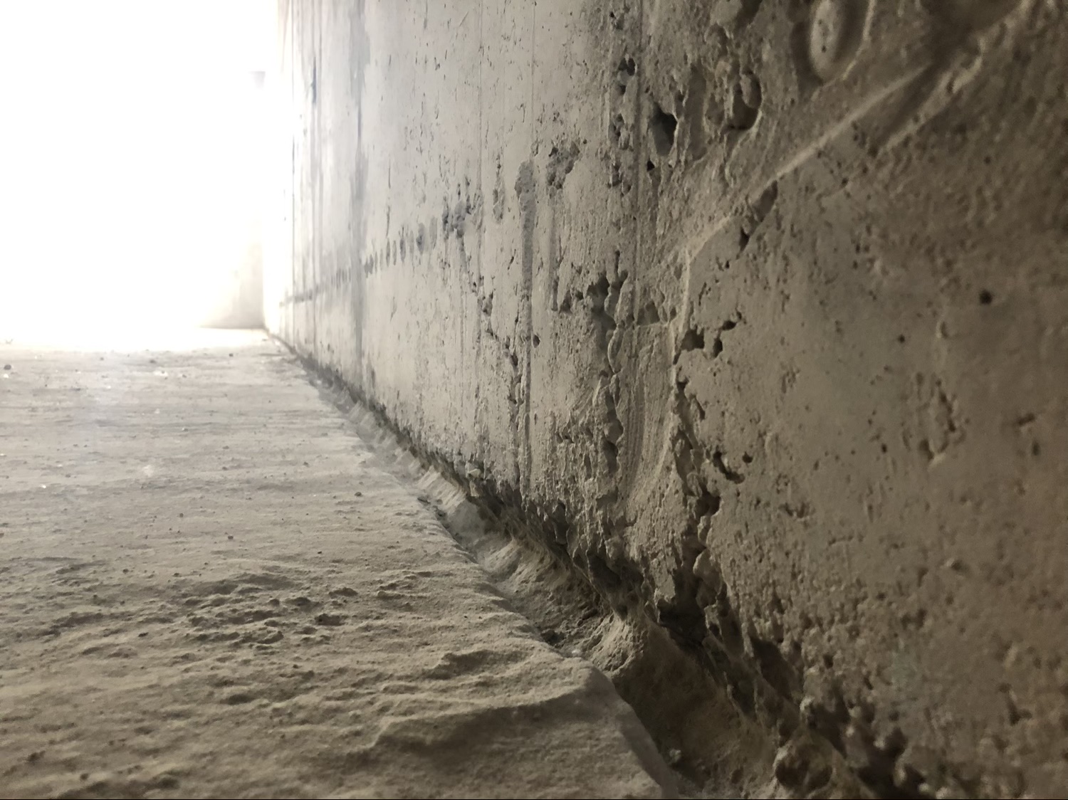 Вибита штроба на примиканнях